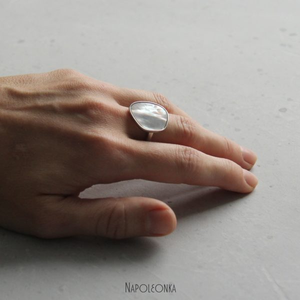 кольцо с натуральным перламутром фото купить Москва